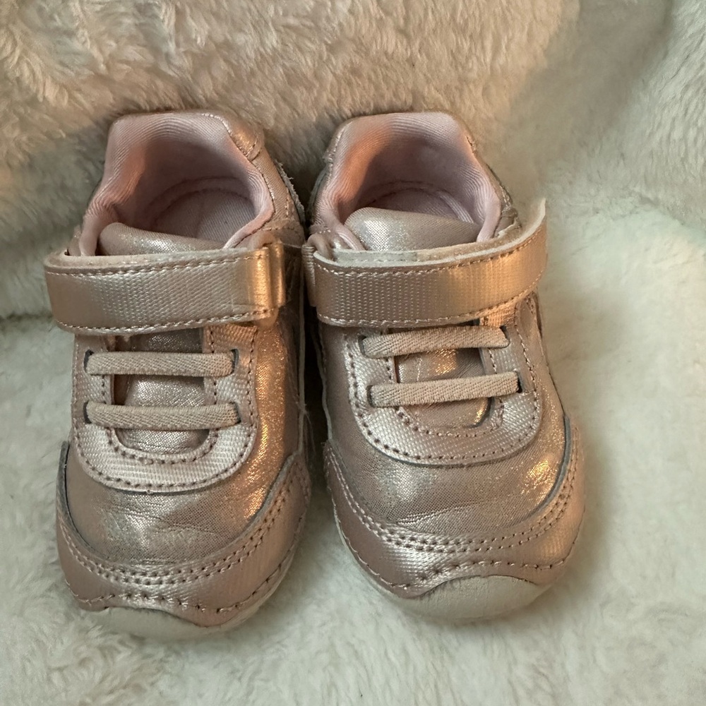 Stride Rite SM size 4.5 Grover sneakers in champagne - Picture 5 of 11